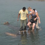 Ollie, onze huisolifant in Sapana lodge Chitwan, even wassen